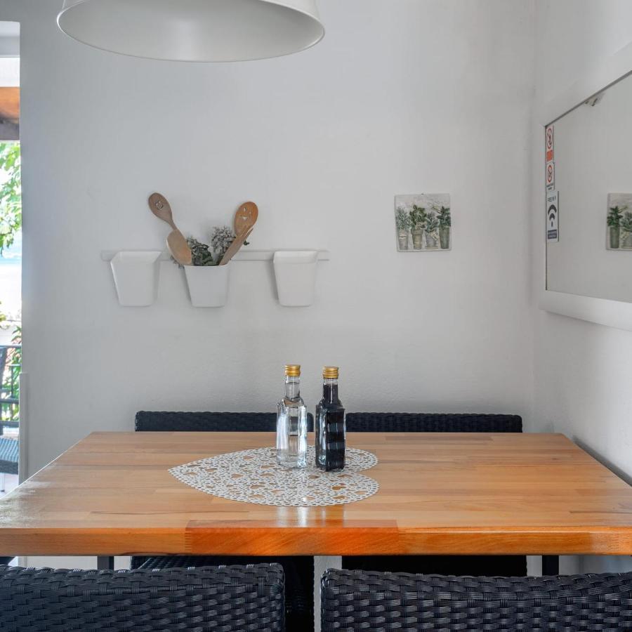 Holiday House Iva Слатине Екстериор снимка